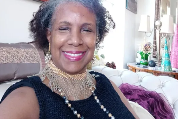 vanessa_dixon-briggs.jpg