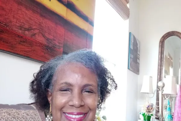 vanessa_dixon-briggs.jpg